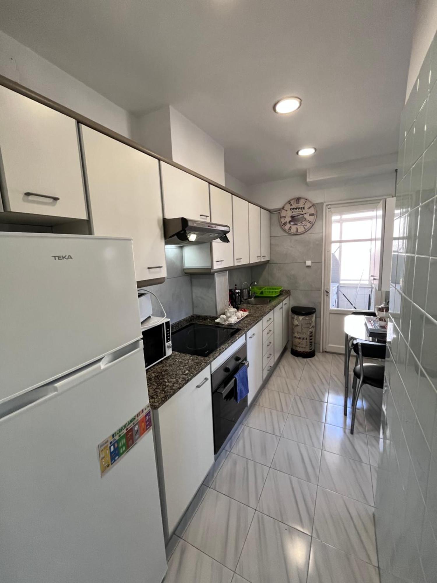 אליקאנטה 4 Bedrooms -Seneca Center Apartment מראה חיצוני תמונה