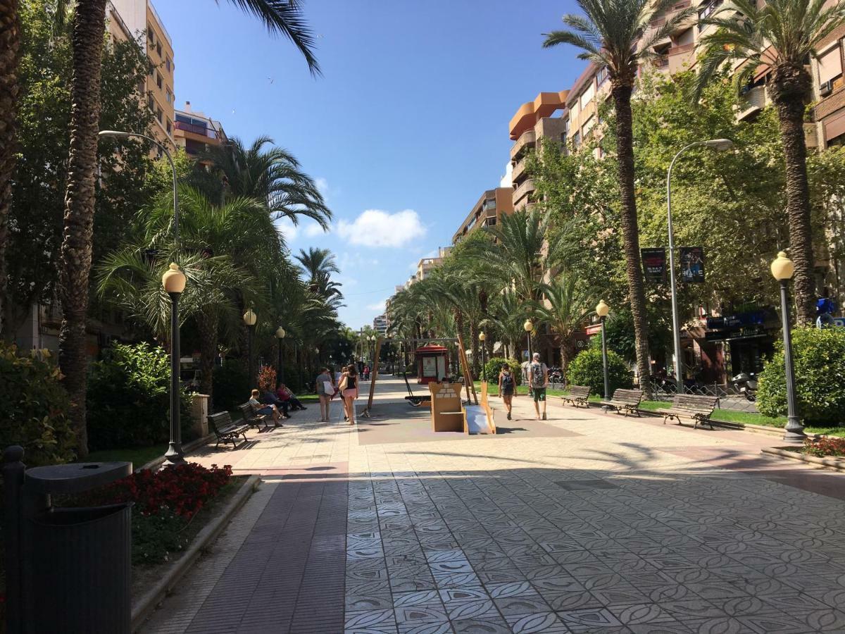 אליקאנטה 4 Bedrooms -Seneca Center Apartment מראה חיצוני תמונה