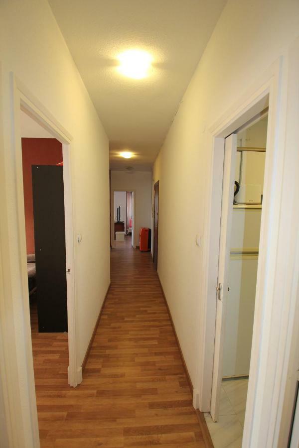 אליקאנטה 4 Bedrooms -Seneca Center Apartment מראה חיצוני תמונה